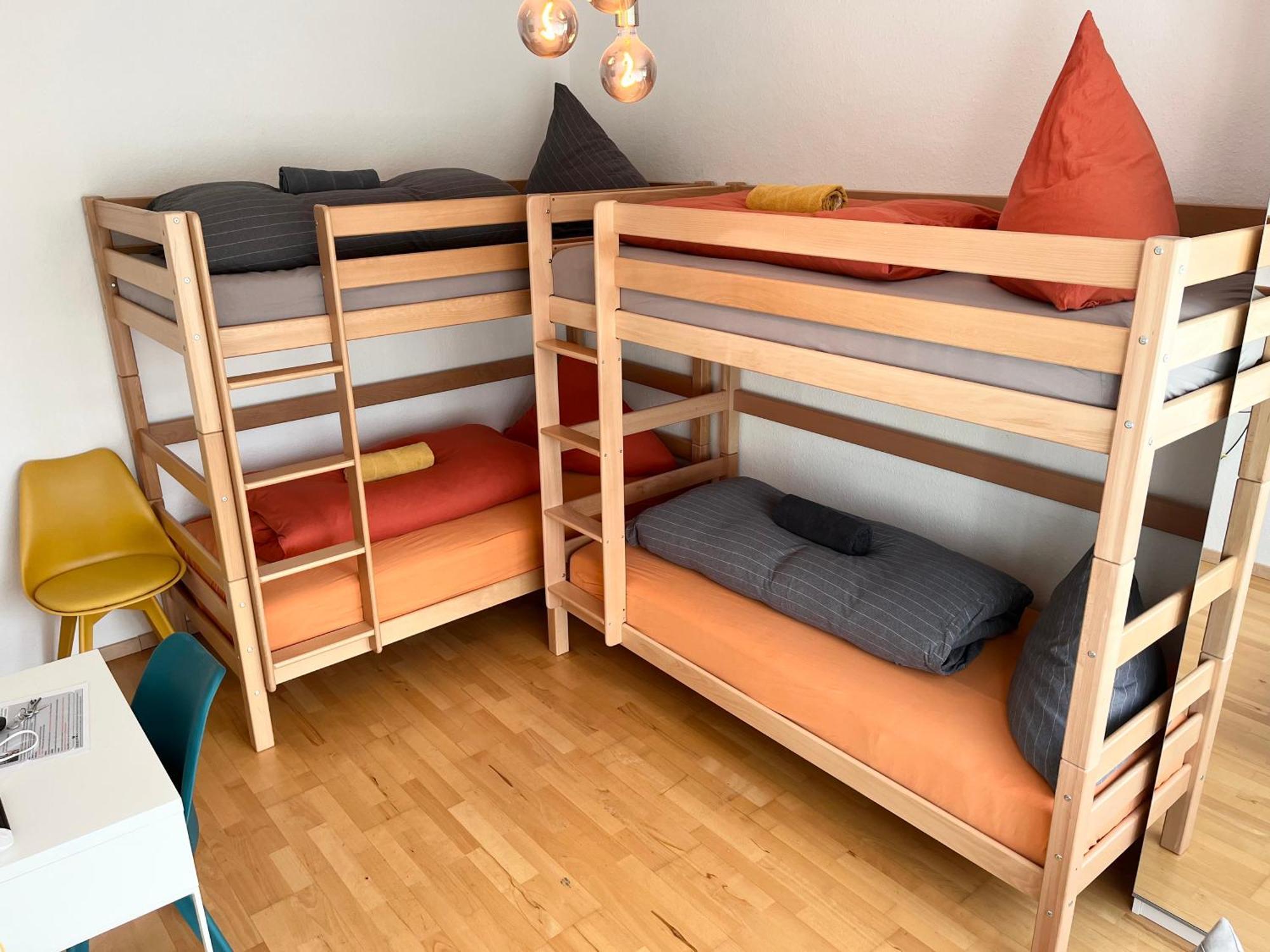 Gemuetliche Privatzimmer Mit Geteiltem Bad, Kueche Und Garten มิวนิก ภายนอก รูปภาพ